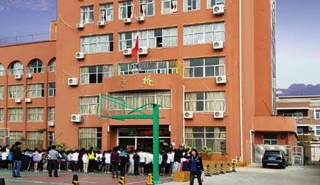 廈門康橋外國語<a href=http://zibtszhuan.com/xiaoxue/ target=_blank class=infotextkey>小學(xué)</a>怎么樣？廈門康橋外國語小學(xué)<a href=http://zibtszhuan.com/chuzhong/ target=_blank class=infotextkey>初中</a>派位哪些學(xué)校？